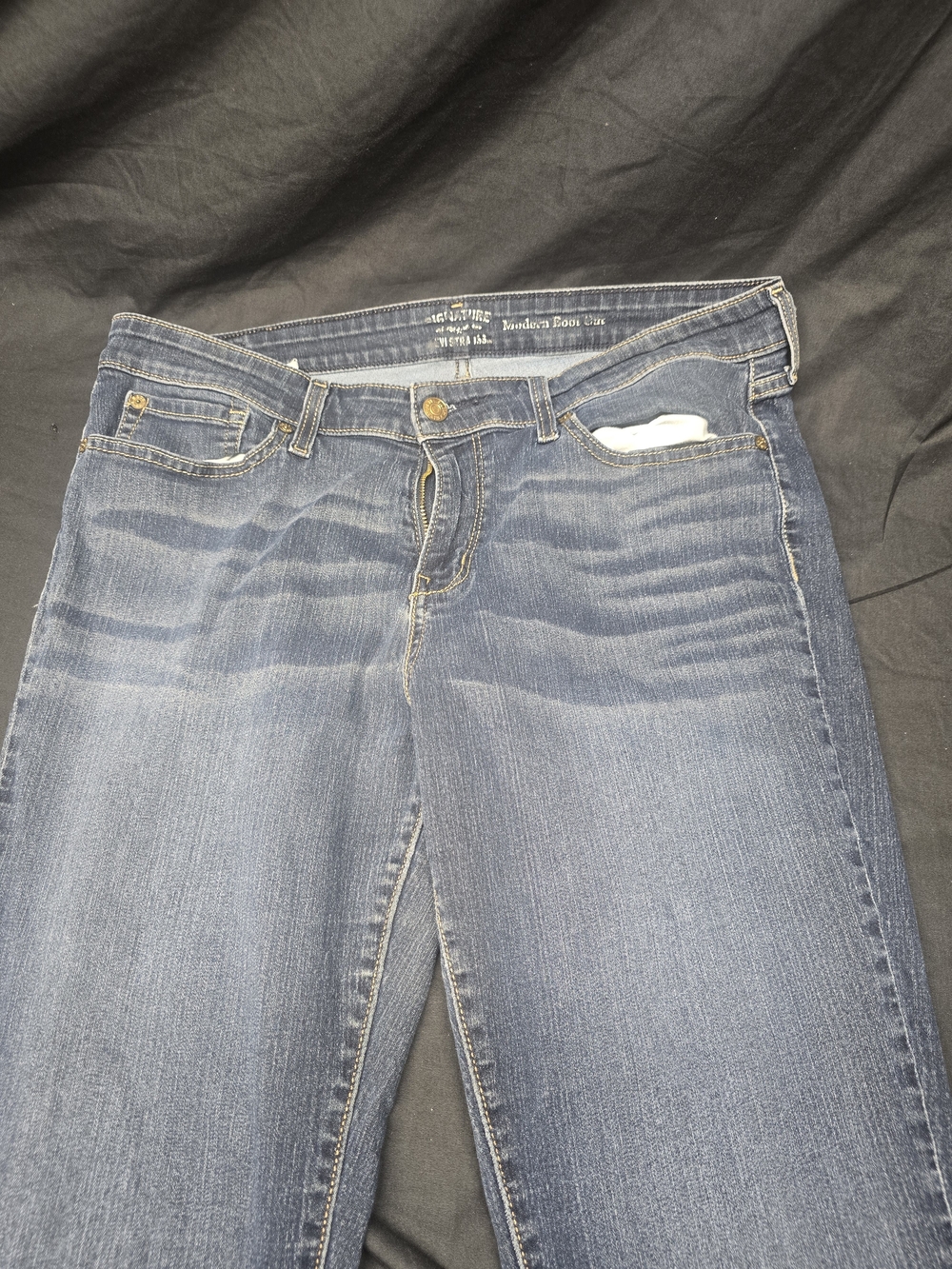 Signature by Levi Strauss Women's 34x32 Modern Bootcut Jeans Medium Wash Stretch
